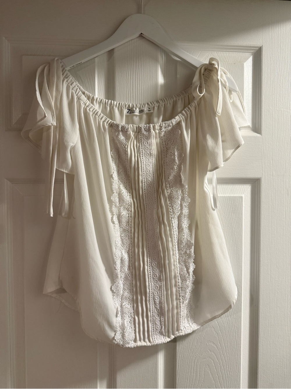 Zac & Rachel Cream Lace-Trim Off-Shoulder Blouse